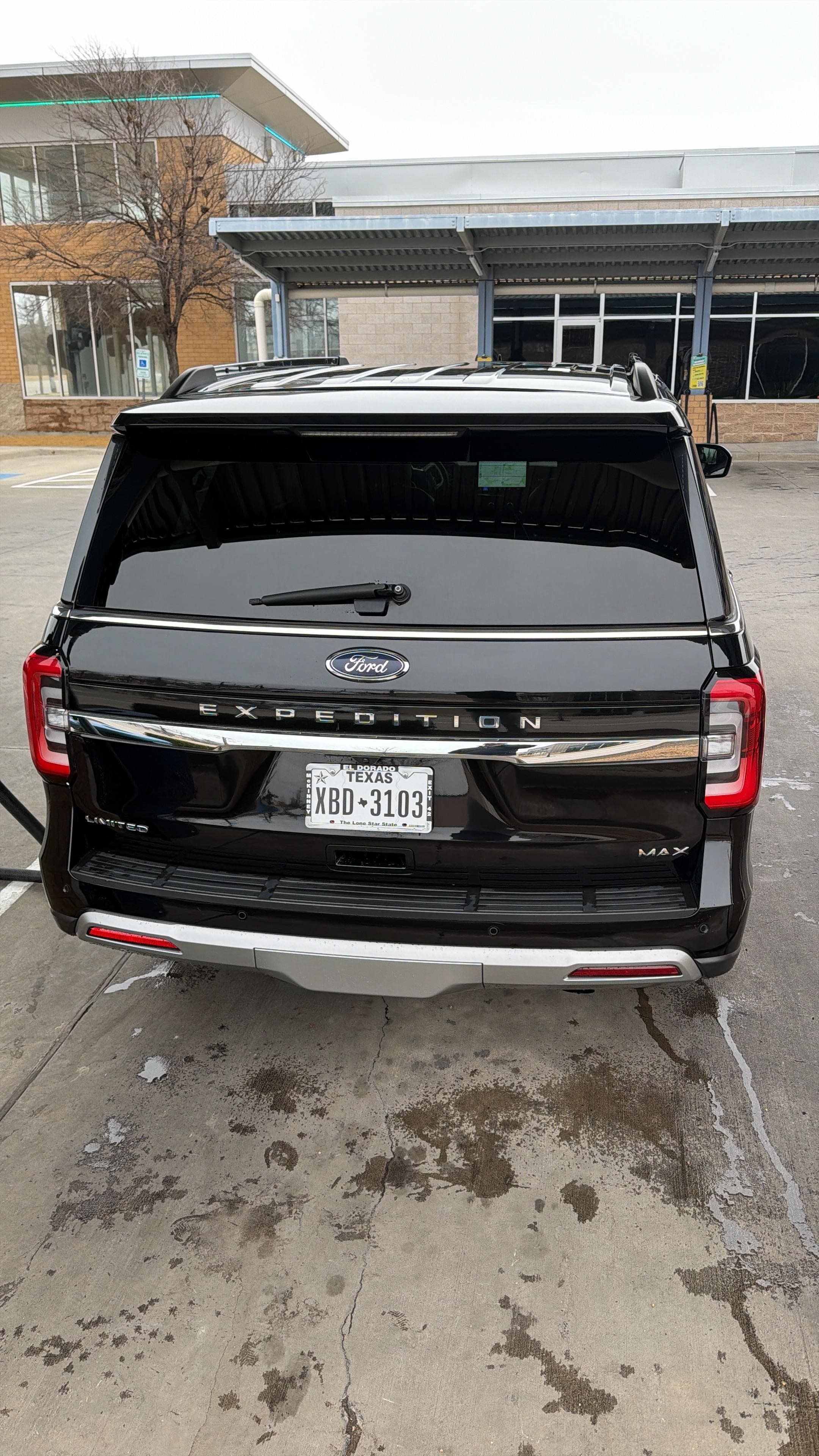 FORD EXPEDITION image 4